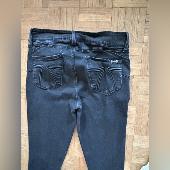 Seven7 Booty-Shaper Stretchy Skinny Jeans in Black - size 10 - Picture 10 of 14